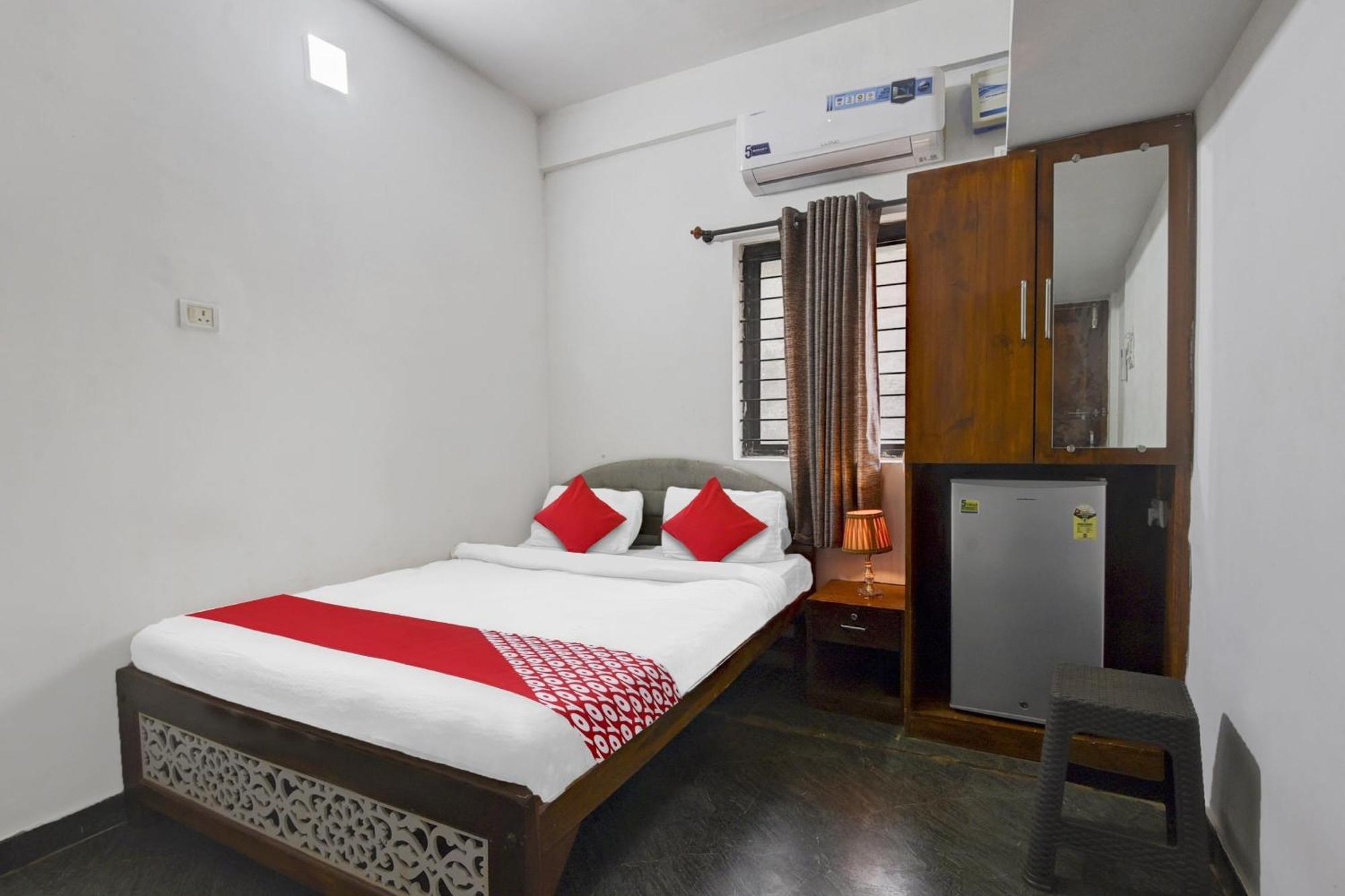 Oyo Flagship Aarvi Guest House Arambol Exterior photo